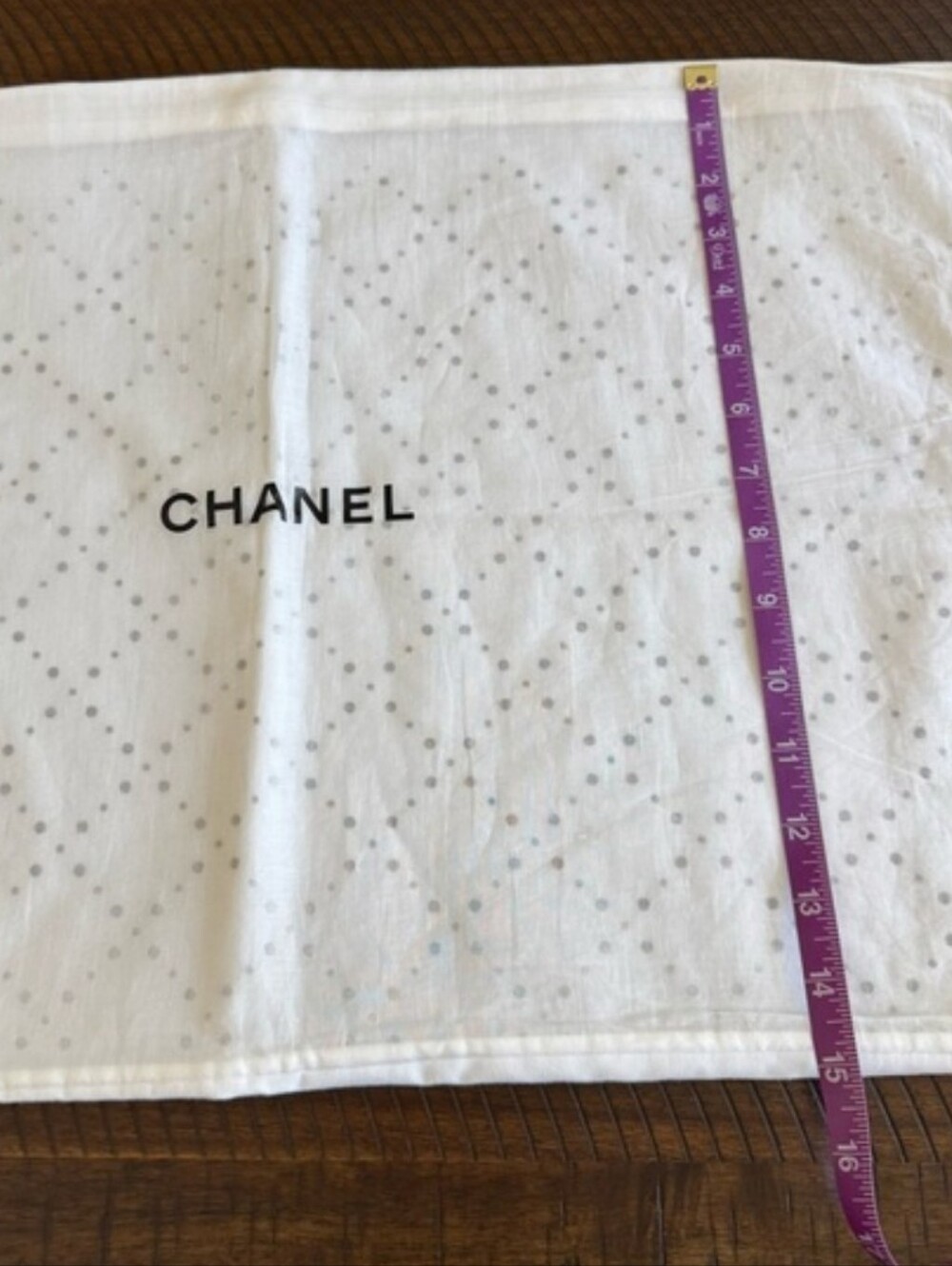 Chanel - Picture 3 of 4